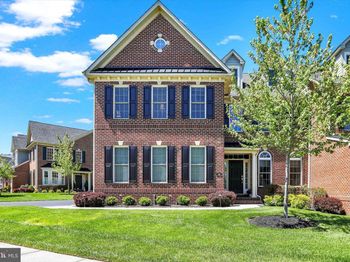 86 Rittenhouse Circle