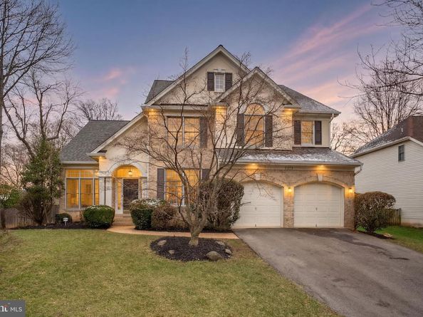2373 Whitestone Hill Court, Falls Church VA 22043