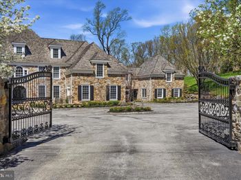 1300 Valley Road