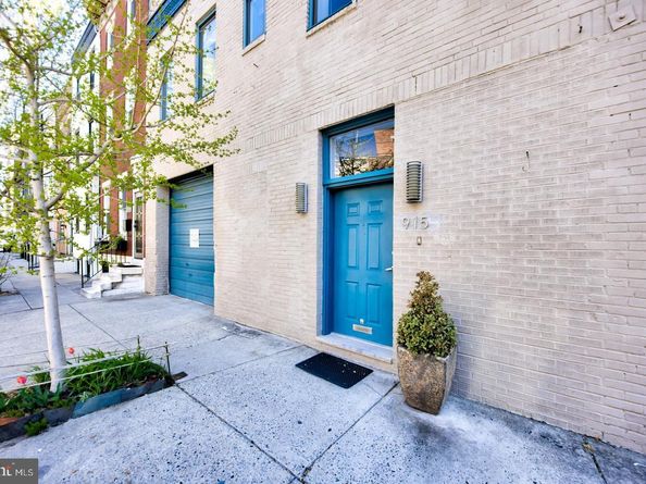915 S 7TH Street, Philadelphia PA 19147
