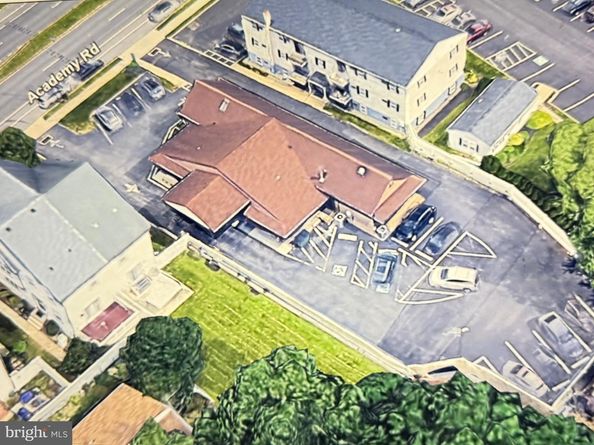 9821 Academy Road, Philadelphia PA 19114