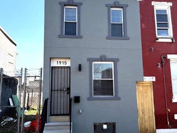 1915 E Seltzer Street