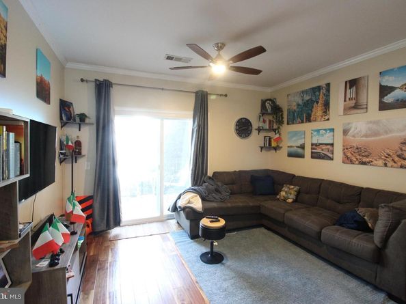 1570 Spring Gate Drive 7113, Mclean VA 22102