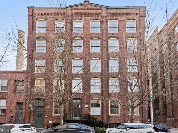 214 New Street G (4N), Philadelphia PA 19106