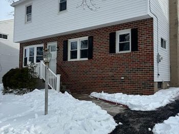 1717 Crestview Avenue