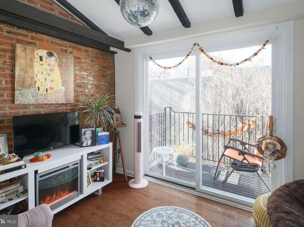 124 Catharine Street B, Philadelphia PA 19147