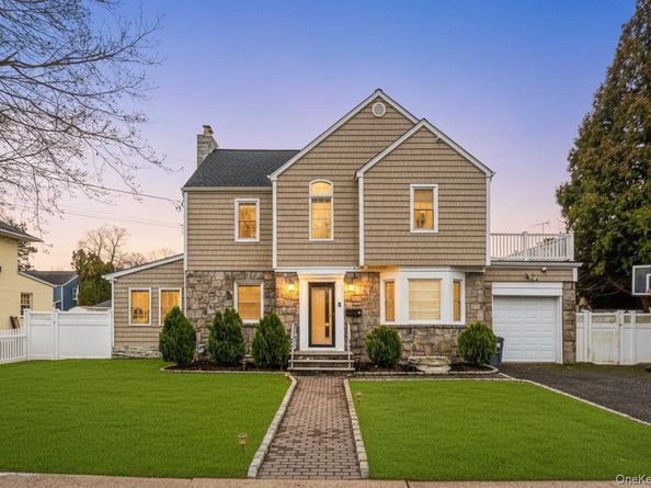 30 Alicia Court, Hempstead NY 11550