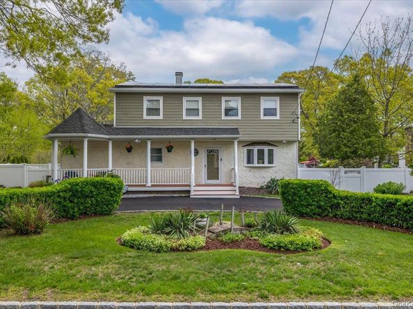 432 Puritan Drive, Shirley NY 11967
