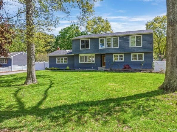 1189 Terry Road, Ronkonkoma NY 11779