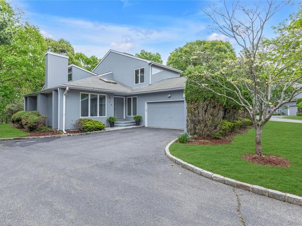 6 Gerriet Court, Northport NY 11768