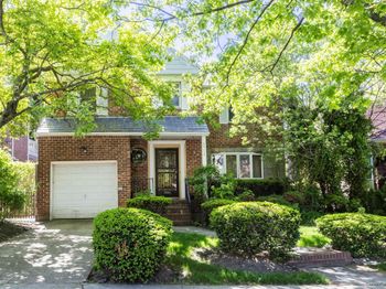 80-112 Tryon Place