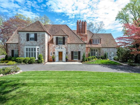 8 Rittenhouse Road, Bronxville NY 10708