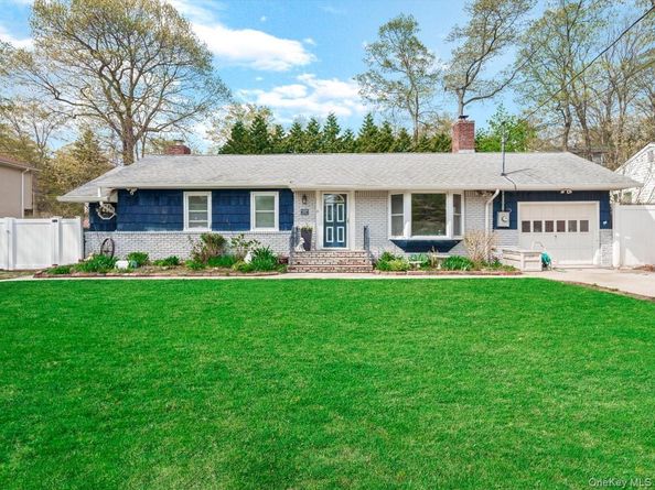 223 Locust Drive, Rocky Point NY 11778