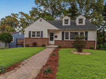 25 Linn ( aka 183 Putnam Avenue) Place