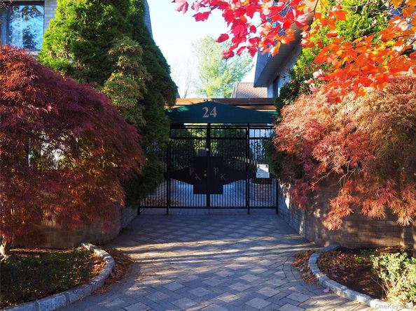 24 Carhart Avenue 207A, White Plains NY 10605