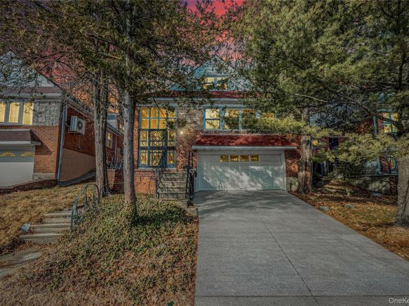 21647 Sawyer Avenue, Queens Village NY 11427