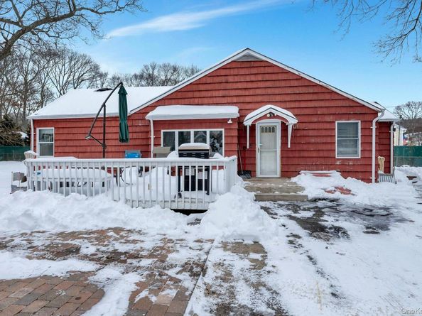 32 Stackyard Drive, Mastic Beach NY 11951