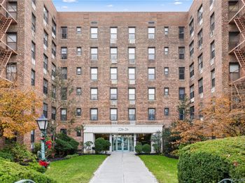 226-26 Union Turnpike