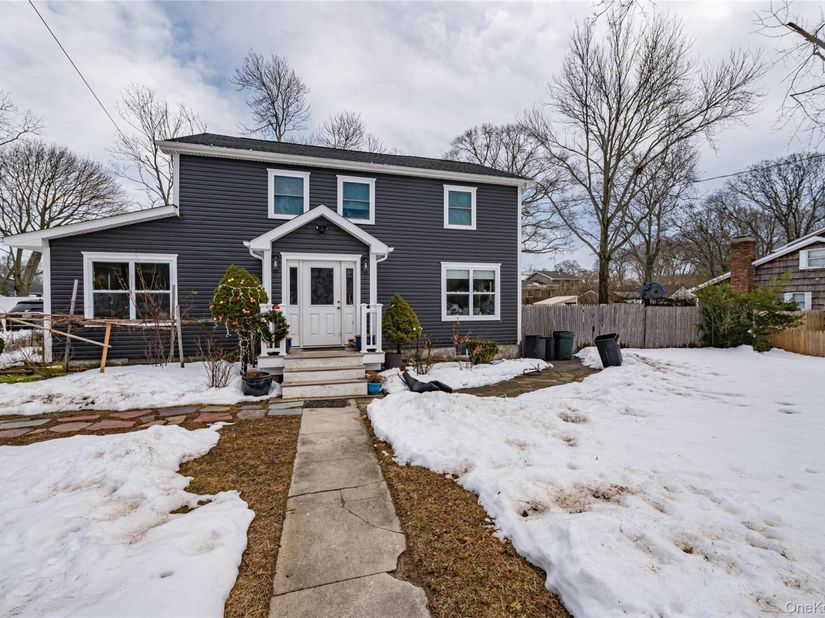 85 Bayview Avenue, East Patchogue NY 11772