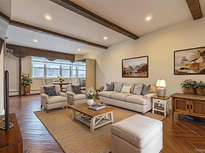 99-10 60th Avenue 6E, Corona NY 11368