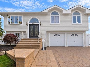 2989 Charlotte Drive