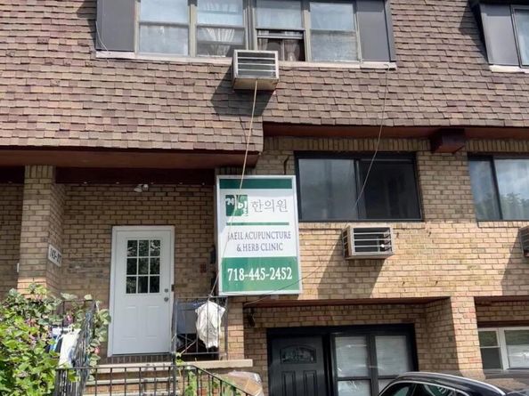 143-27 Roosevelt Avenue, Flushing NY 11354