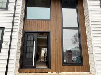 2661 Hyacinth Street