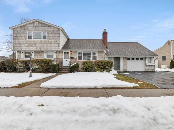 181 Sycamore Avenue, Bethpage NY 11714