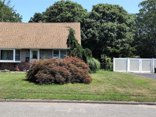 158 Stanley Drive, Centereach NY 11720
