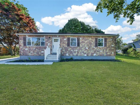 118 S 31st Street, Wyandanch NY 11798
