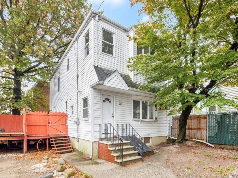 6626 53rd Road, Maspeth NY 11378