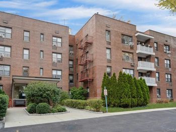 1 Remsen Road