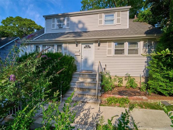 12 Goeller Avenue, Huntington Station NY 11746