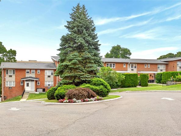 671 Pelham Road D9, New Rochelle NY 10805