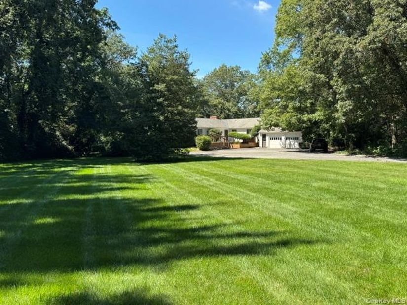 3 South Run, Cold Spring Harbor NY 11724