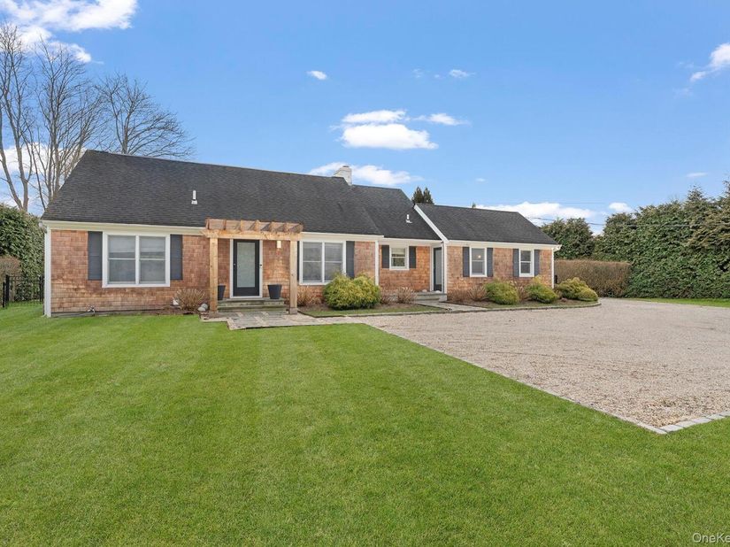 770 Hill Street, Southampton NY 11968