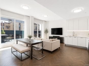 1414 W 4th Street