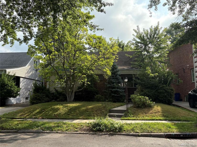 53-17 203rd Street, Bayside NY 11364