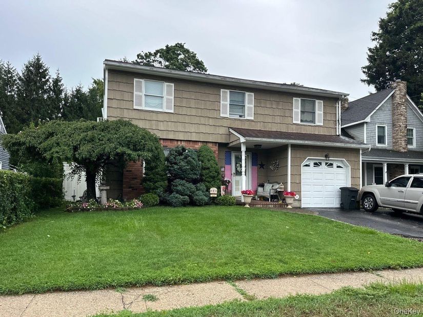 60A Maplewood Road, Huntington Station NY 11746