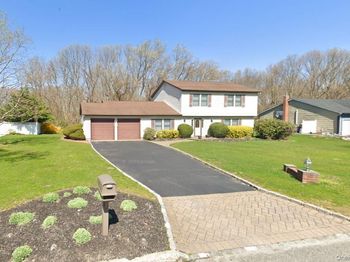 15 Stonehurst Lane