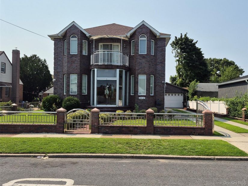 13014 221st Street, Laurelton NY 11413