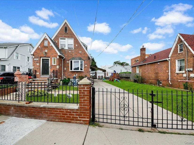 3161 Wissman Avenue, Bronx NY 10465