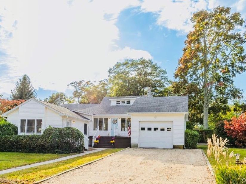 24 Lavender Road, Rocky Point NY 11778