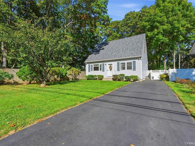 243 Wavecrest Drive, Mastic Beach NY 11951