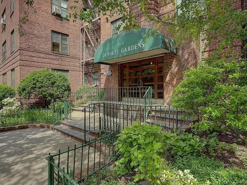 78-11 35 Avenue 5H, Jackson Heights NY 11372
