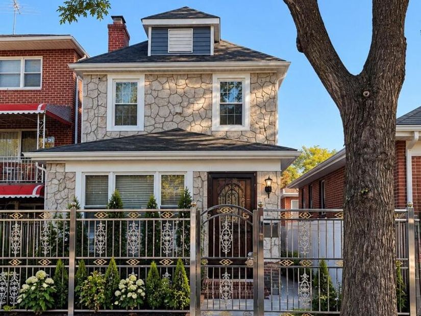 542 Logan Avenue, Bronx NY 10465