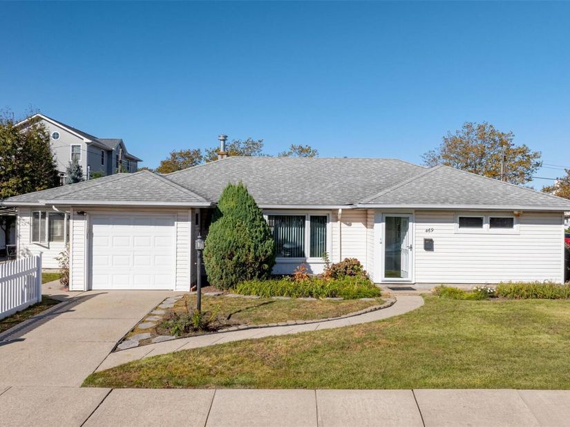 469 E Fulton Street, Long Beach NY 11561