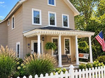 22 Grant Avenue