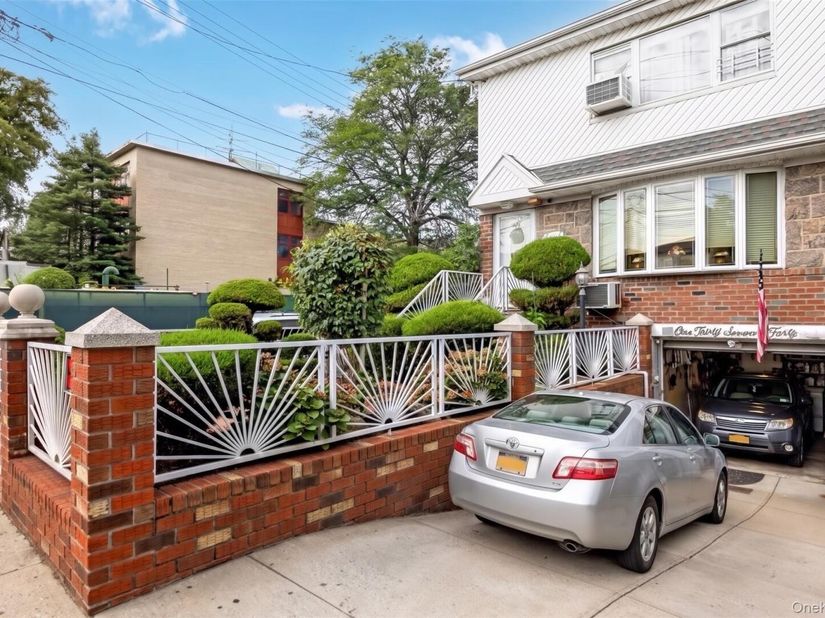 13740 Lafayette Street, Ozone Park NY 11417