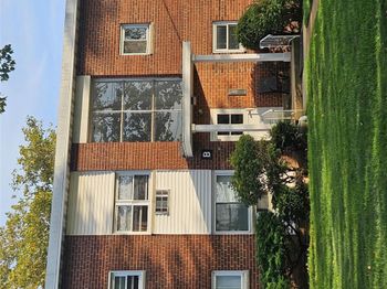 125 Hempstead Gardens Drive